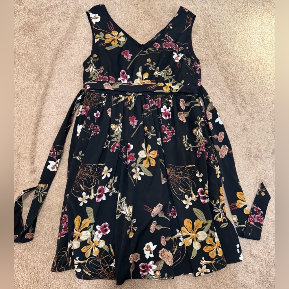 Stork & Babe Maternity Dress Black Floral Print V-Neck Sleeveless Size M